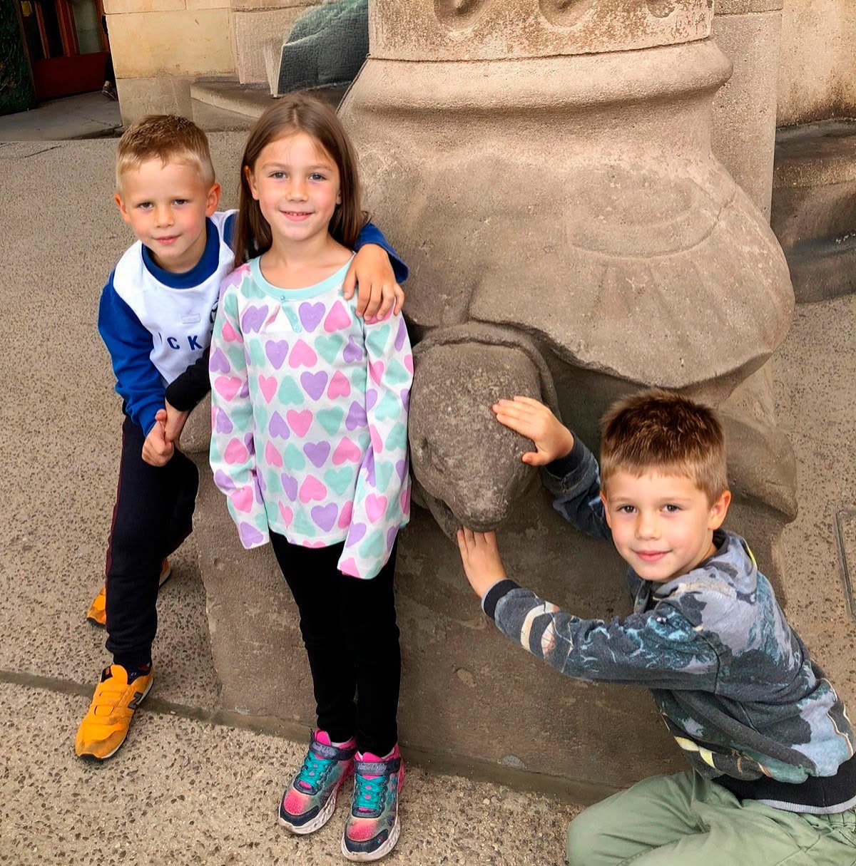 Family inside Sagrada Família on a kid-friendly private tour