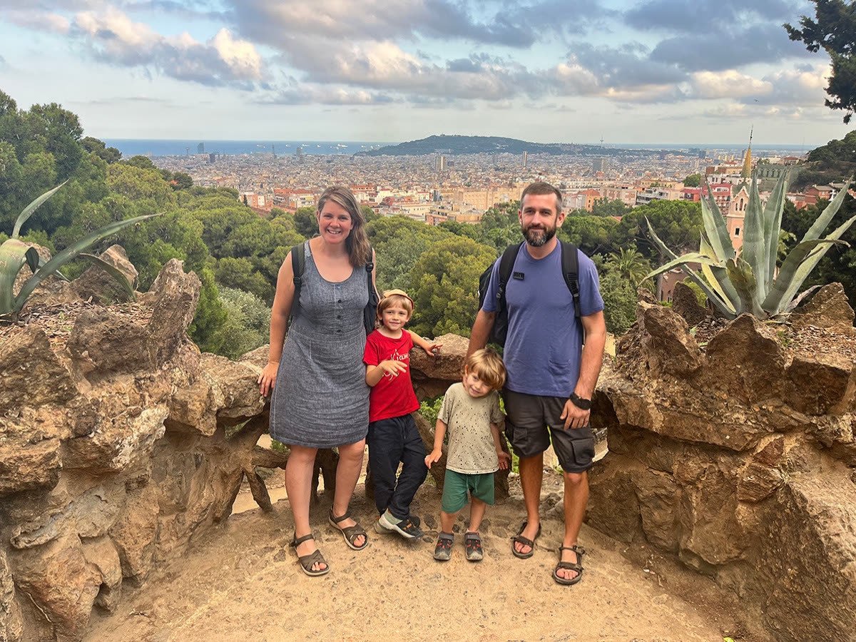 Sagrada Família and Park Güell family tour in Barcelona