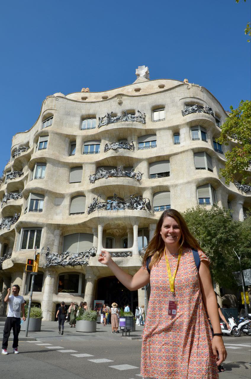 Diana guiding senior travelers at Casa Milà - La Pedrera