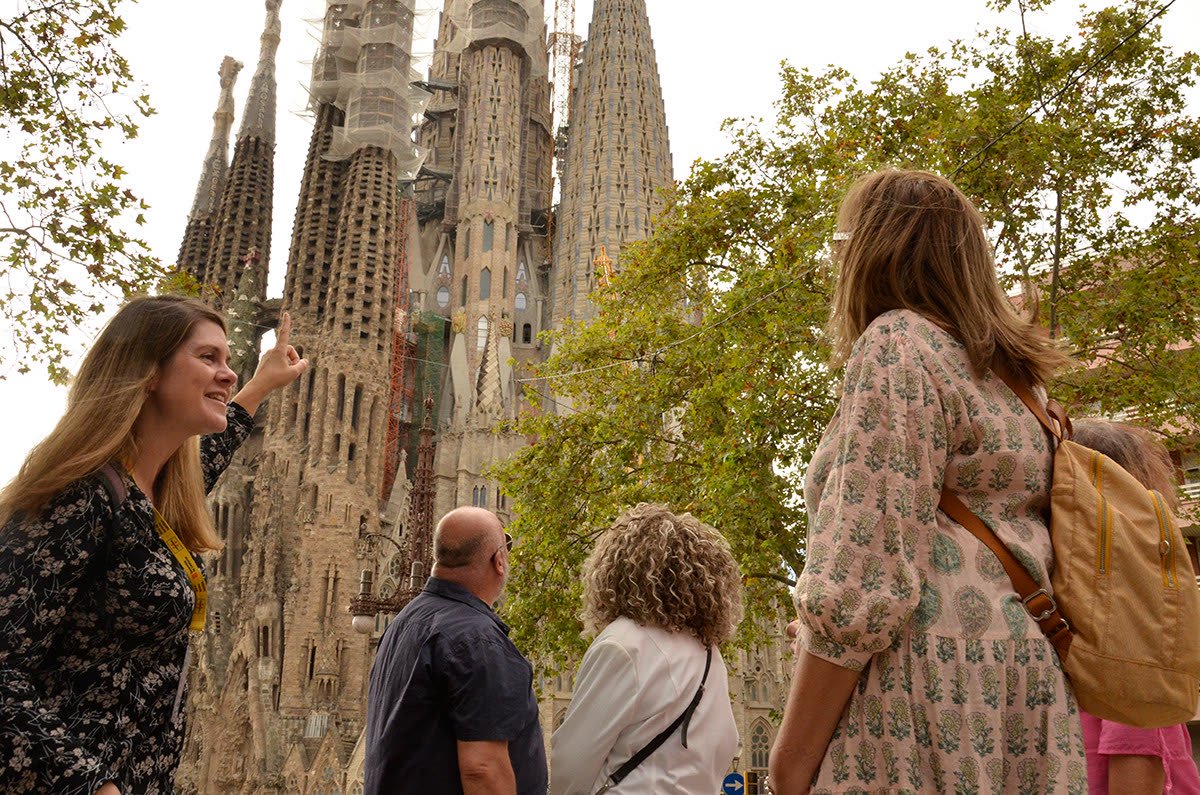 Senior couple on a comfortable Sagrada Família tour